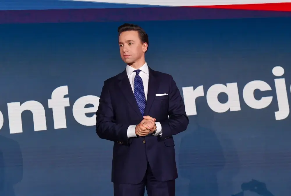 Czy konfederacja popiera pis? Zaskakujące fakty o ich relacji