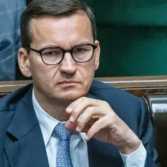 Ile wynosi bezwzględna większość w sejmie i dlaczego jest tak ważna?