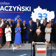 Co nowego w polityce PiS? Najważniejsze zmiany i wydarzenia w partii