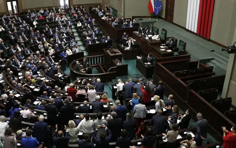 Zdjęcie Senat ile mandatów – zaskakujący podział po wyborach parlamentarnych