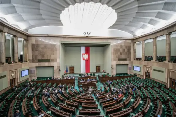 Ile lat trwa kadencja sejmu i senatu? Odkryj ważne fakty!